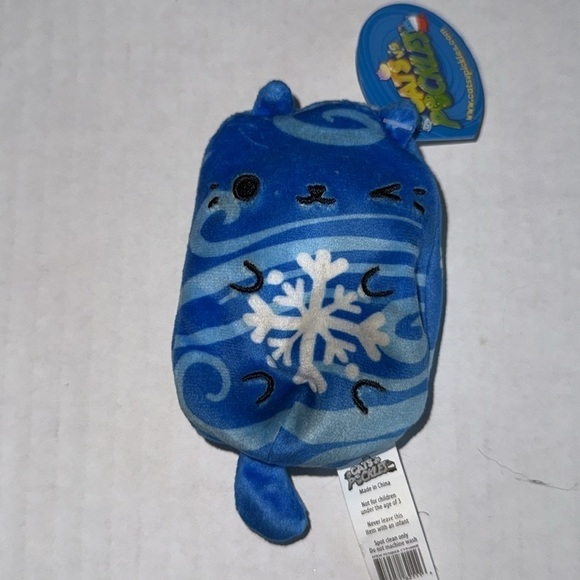 NWT Cats VS Pickles 5 Piece Beanie Bundle - Picture 5 of 6